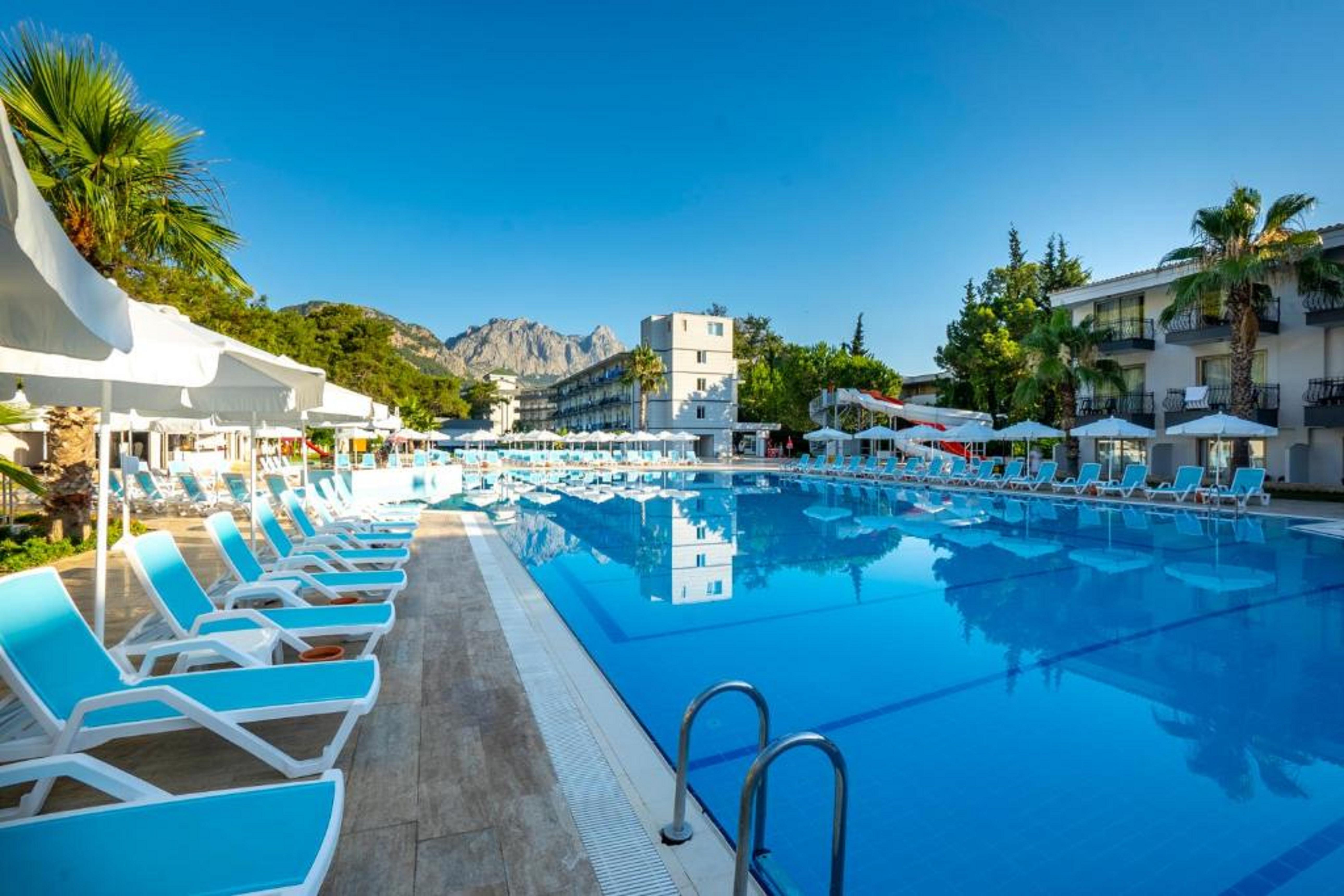 Hotel Armas Garden